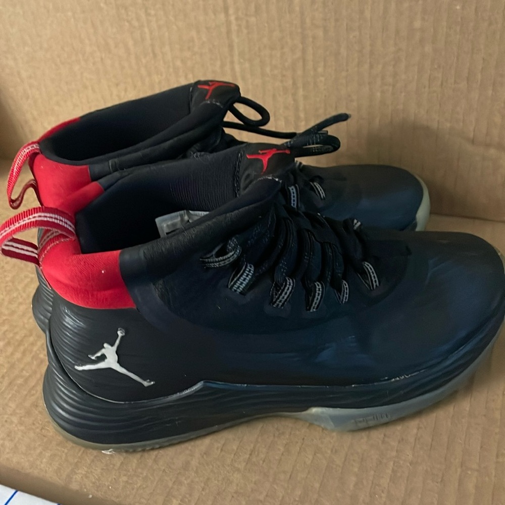 Nike Air Jordan Ultra Fly 2 Preowned Black with Red Size 7 US
